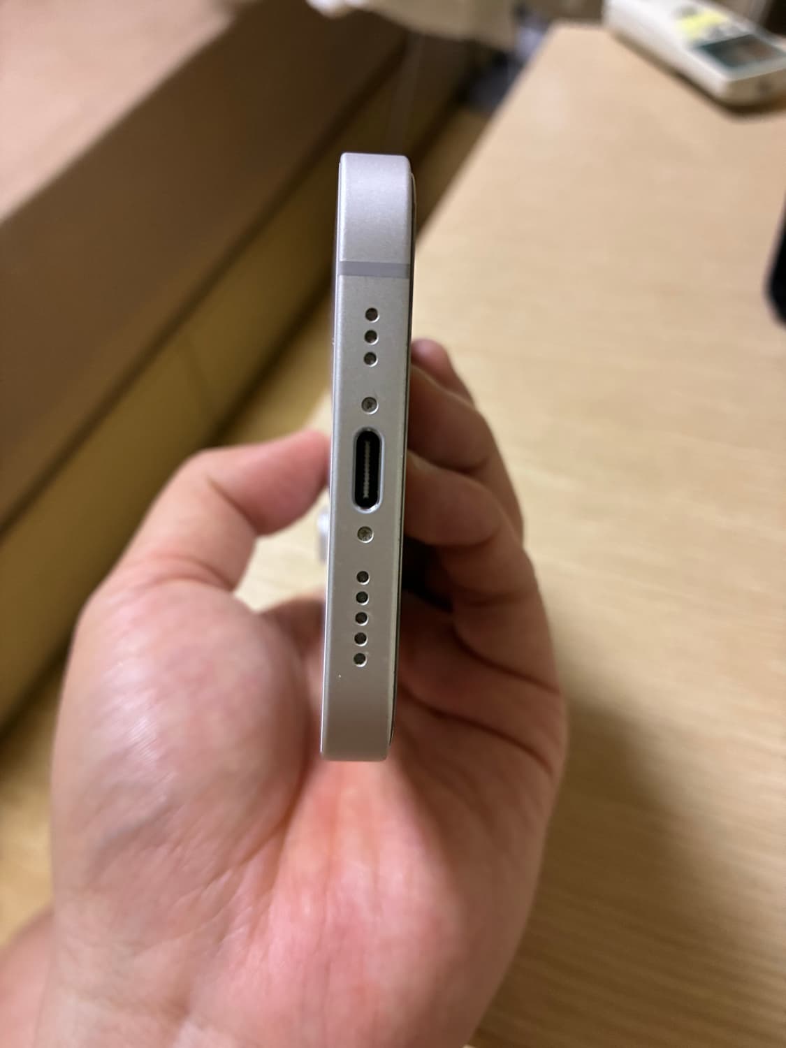 아이폰16e/512GB/화이트/배터리성능100%/SS급 상품이미지8