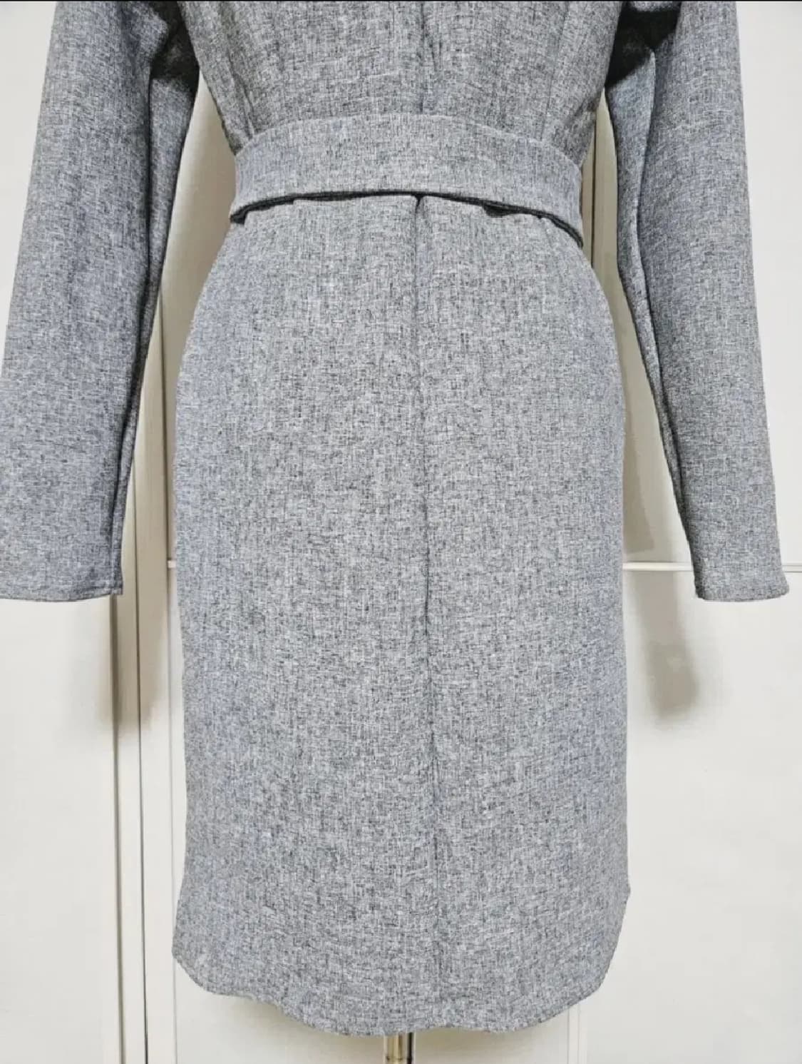 새상품) YAFEE 모직 더블버튼 정장 원피스 판매합니다 (벨트set) 상품이미지8