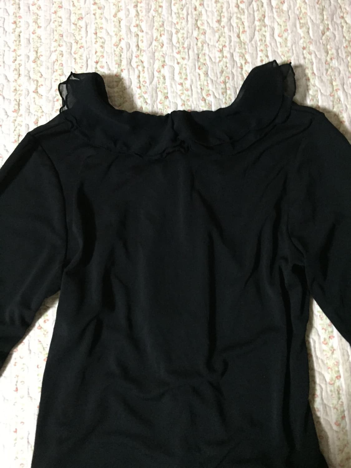 Vintage black frill tee 상품이미지4