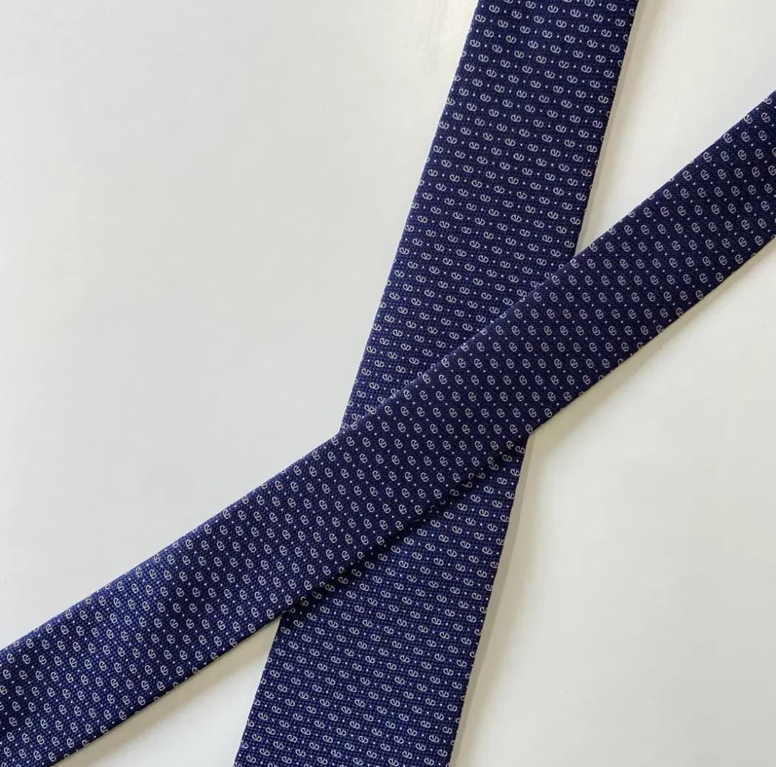 새상품급 신형 발렌티노(VALENTINO) 정품 명품 넥타이 8.3cm 상품이미지4