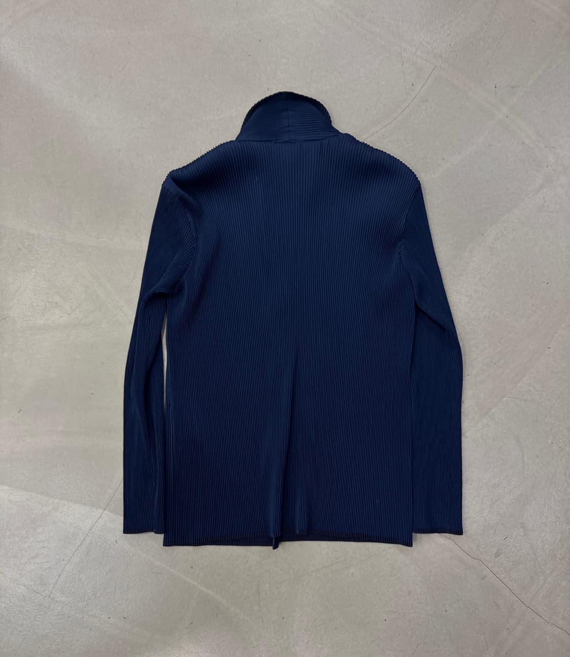 이세이미야케 FETE 가디건 네이비 2 상품이미지3