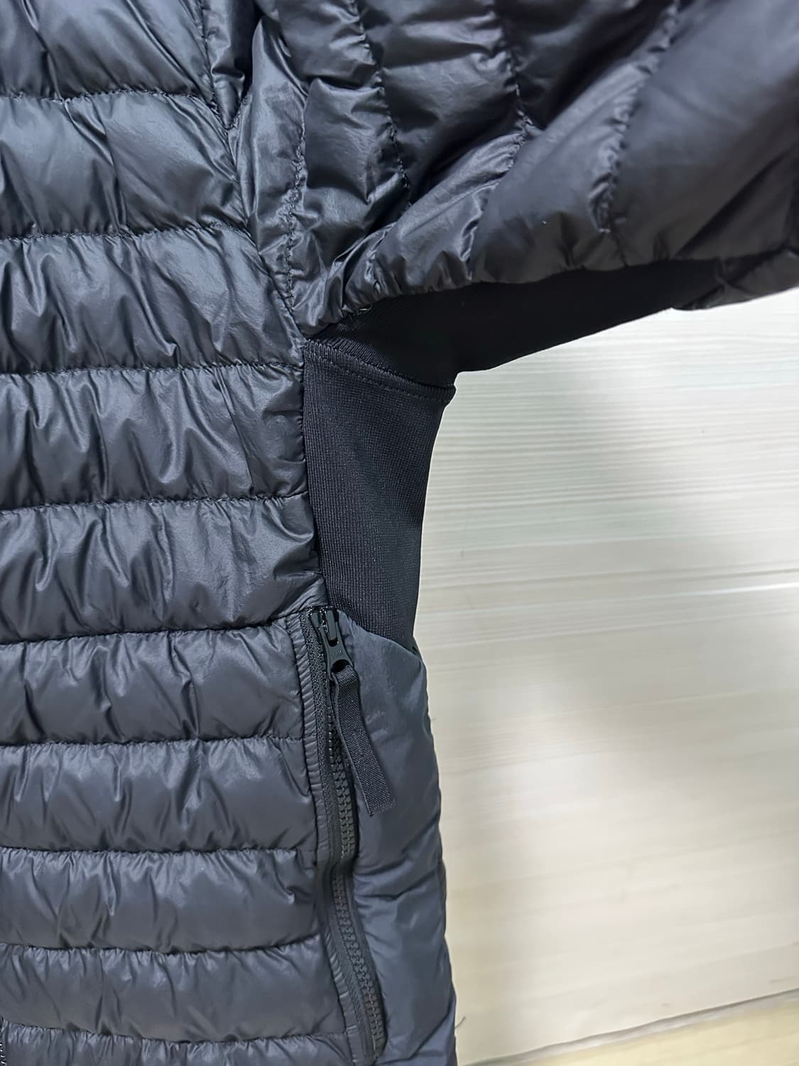 스톤아일랜드 마이크로얀 후드경량패딩 상품이미지9