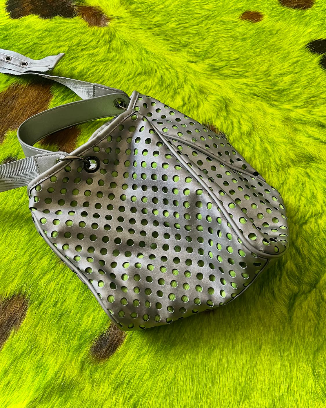 HIROKO BIS Punching 3D Dot Sliver Bag 상품이미지8