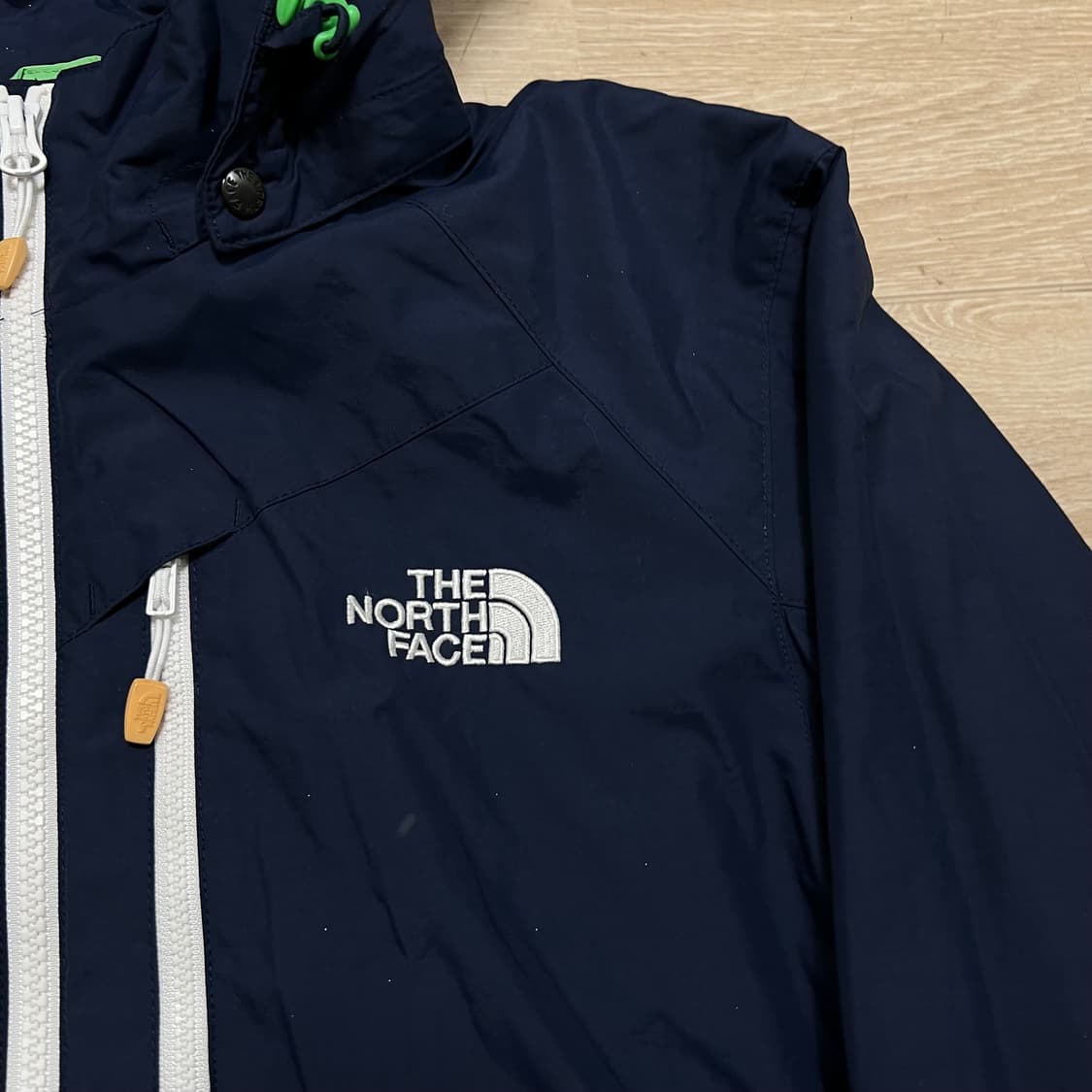 노스페이스 투톤 기능성 바람막이 후드자켓 [네이비/라이트그린] M/95 상품이미지4