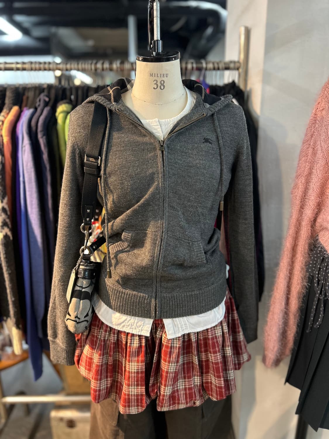 Burberry Charcoal Knit Zip-Up Hoodie 상품이미지2