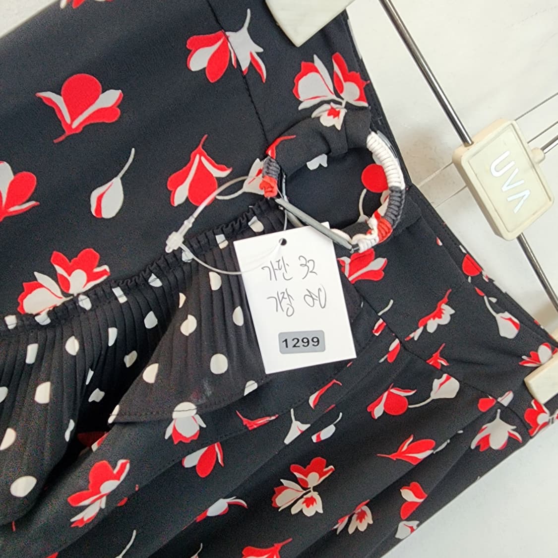 플라워 도트 패턴 언발란스 롱 스커트 상품이미지5