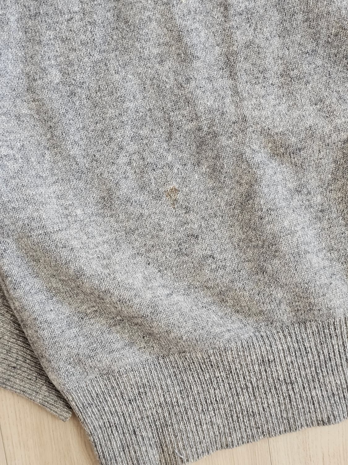 꼼데가르송 PLAY 브이넥 니트 S 상품이미지5