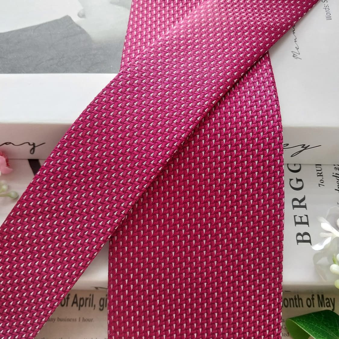 듀퐁 실크 와인 텍스처 넥타이 8.3cm A+등급 K2167
 상품이미지4