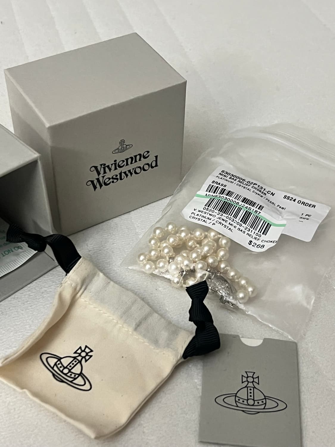 비비안웨스트우드 미니 바스 릴리프 펄 초커 목걸이 상품이미지1
