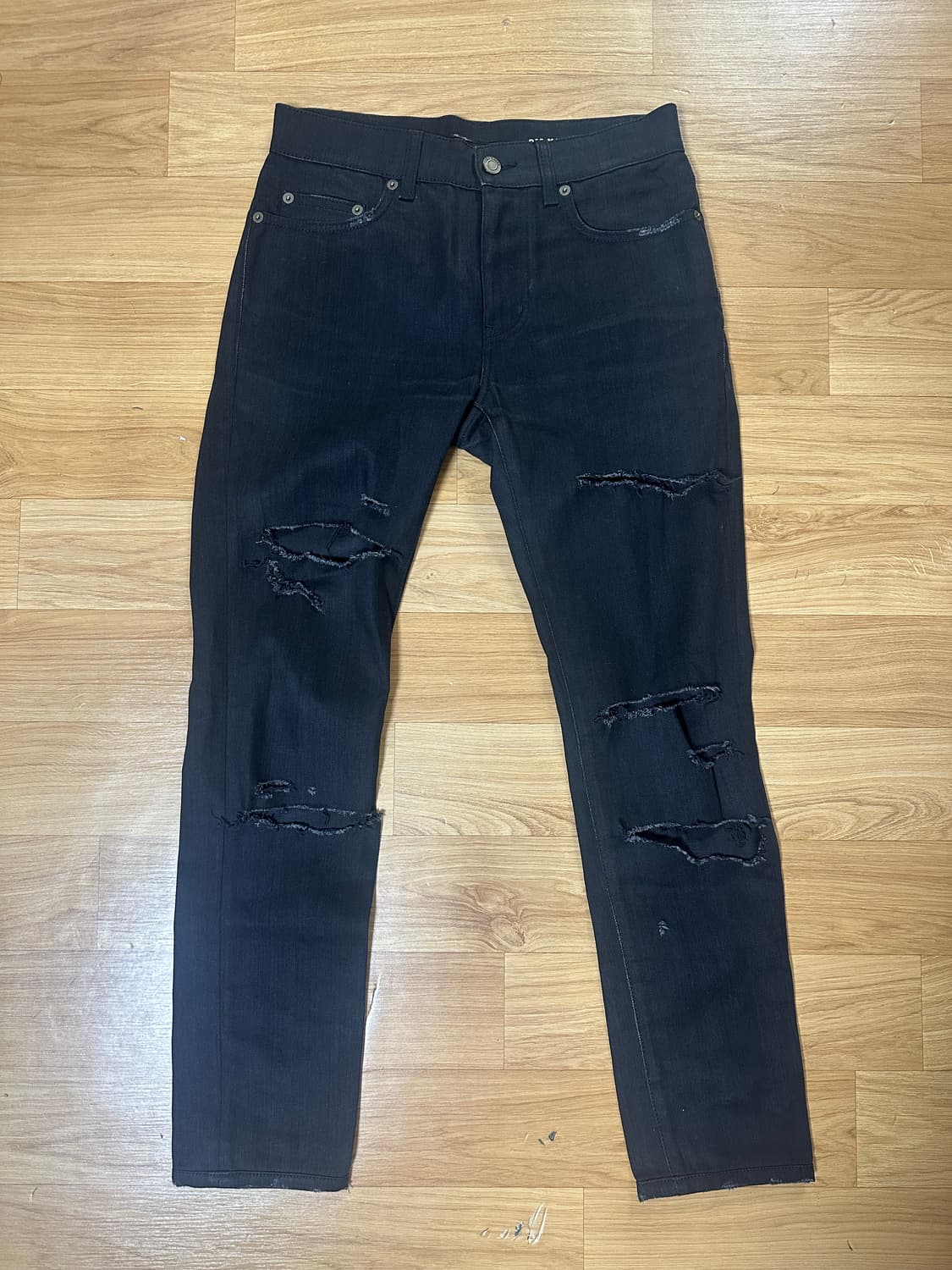 생로랑 디스트로이드진 28 상품이미지1