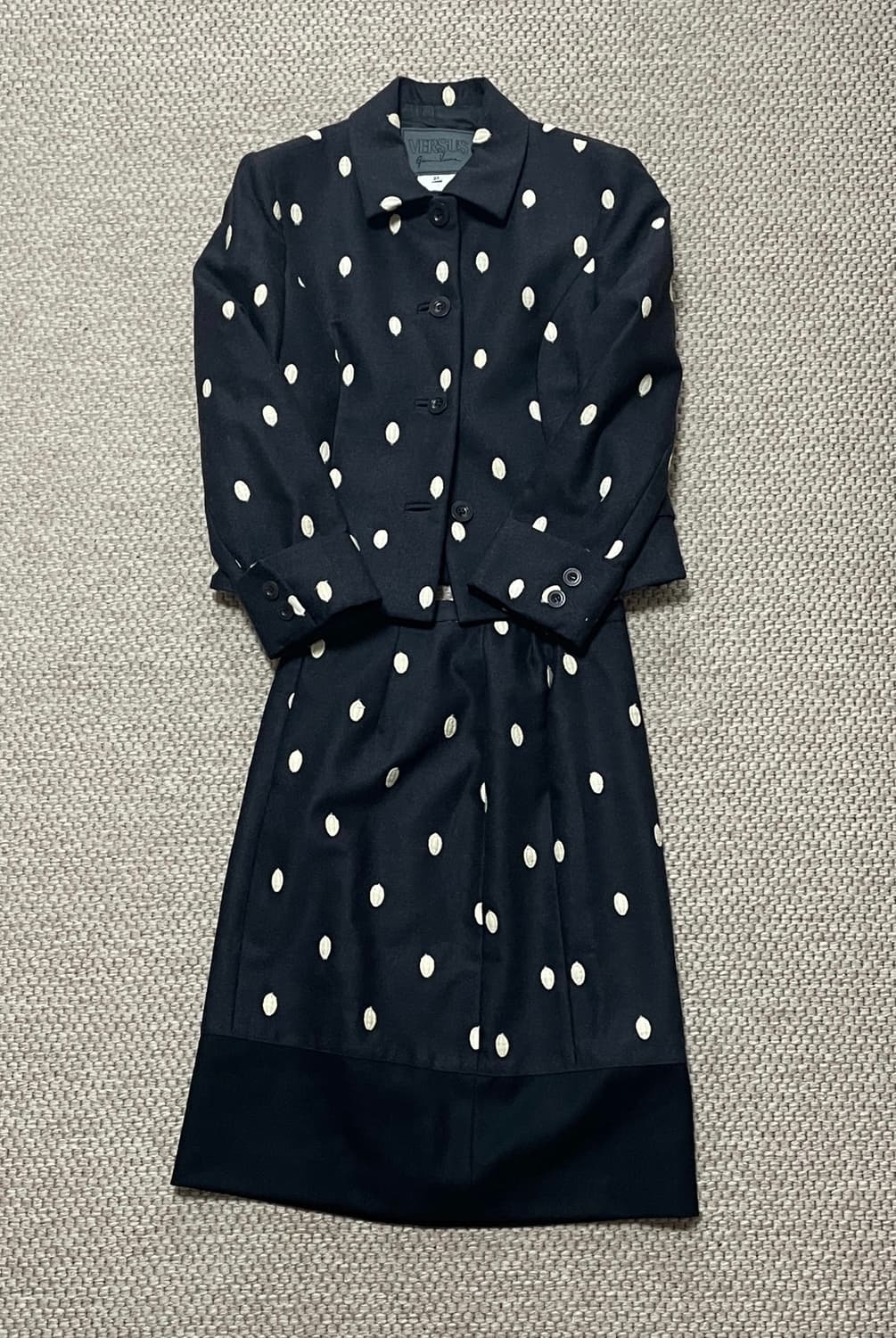 베르사체 베르수스 도트 자켓 스커트 셋업 상품이미지10