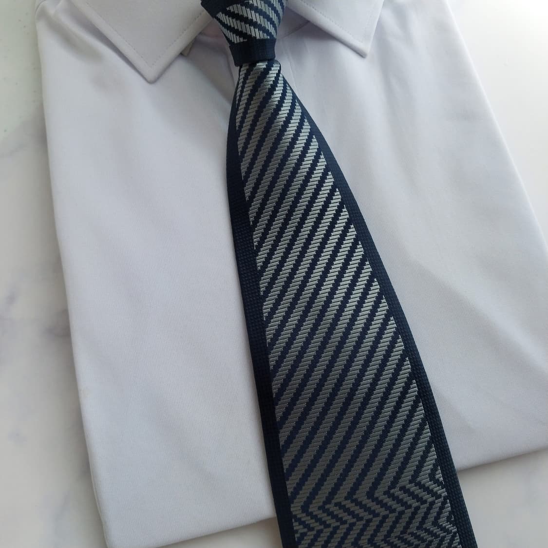 메트로시티 실크 스트라이프 넥타이 9.5cm A+등급 K931
 상품이미지8