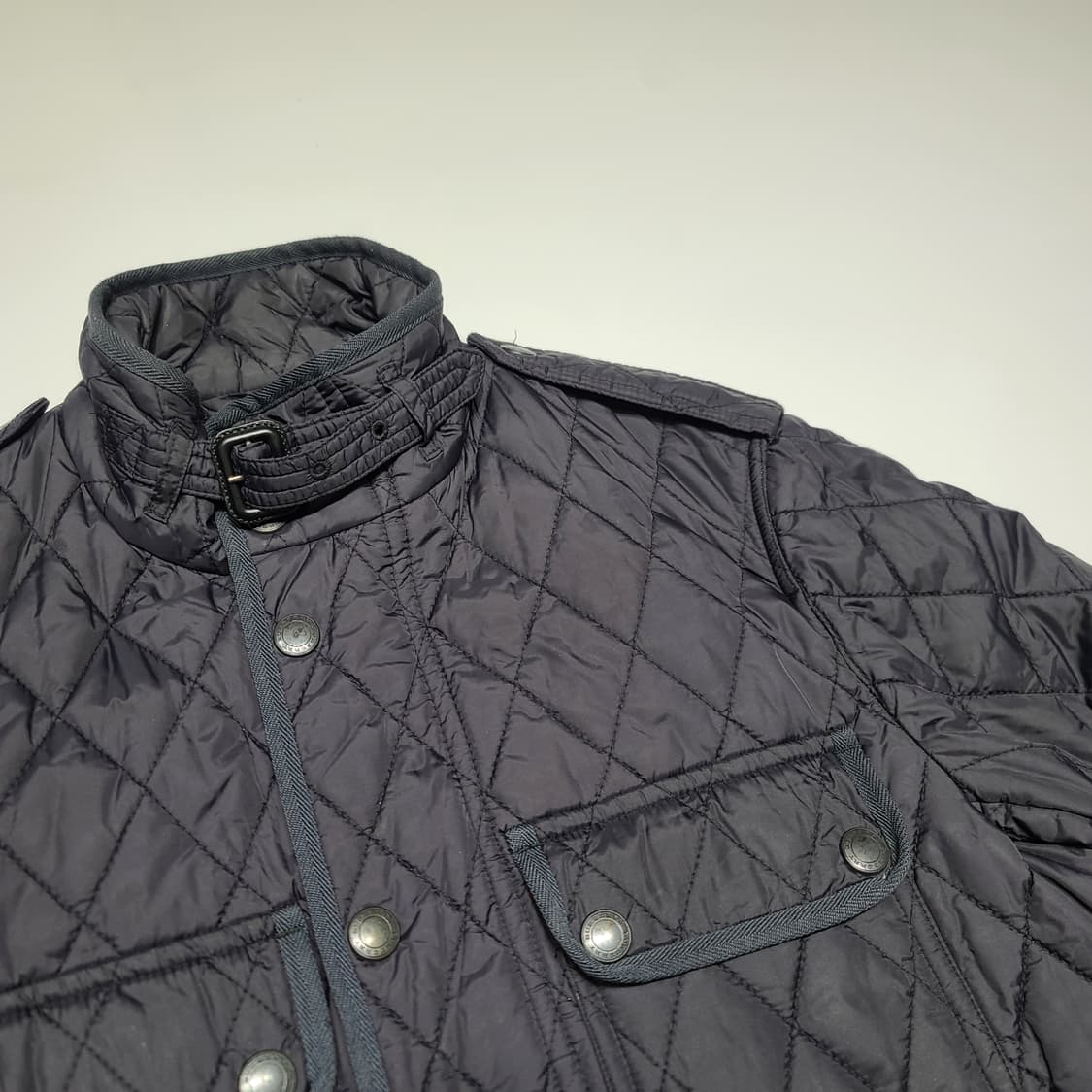 버버리 브릿 블랙 퀄팅 자켓[S] 상품이미지2