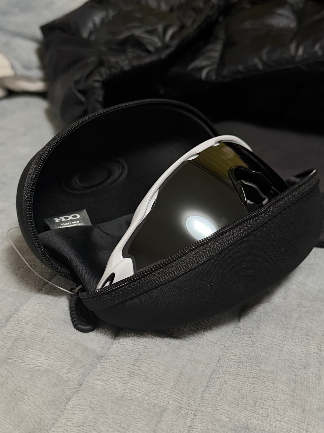 오클리 레이다 EV 패스 프리즘 편광 블랙 상품이미지1