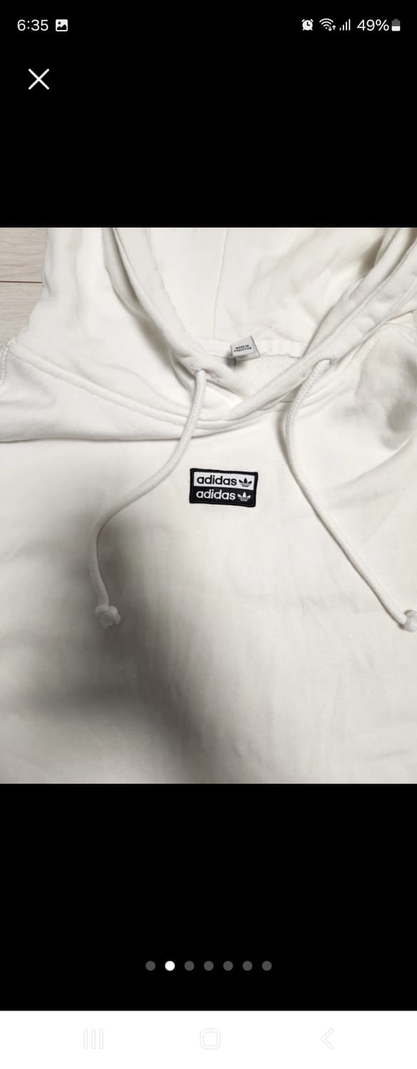 아디다스 후드티 s(하자오염없음)

오염 하자 없이 깨끗해요

흰색 아디 상품이미지2