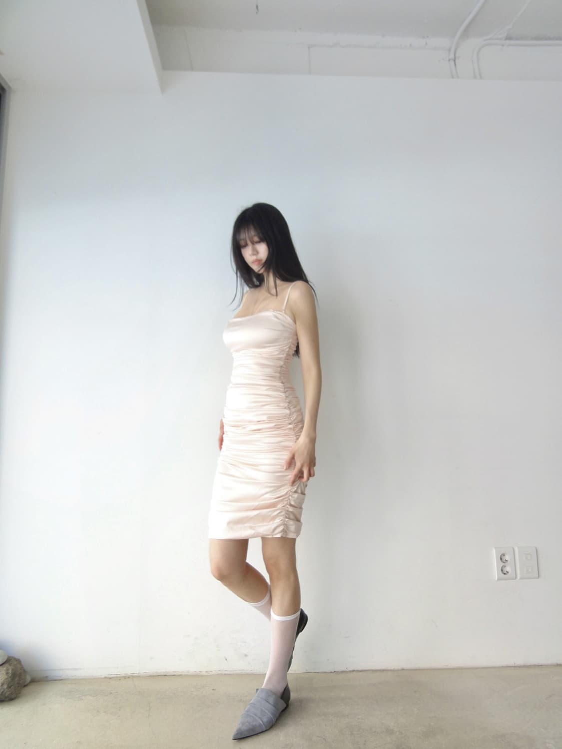 Glossy long shirring ops / baby pink 상품이미지5