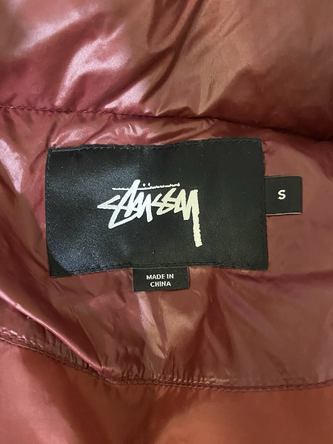 스투시 다운 패딩자켓 와인 레드 상품이미지7