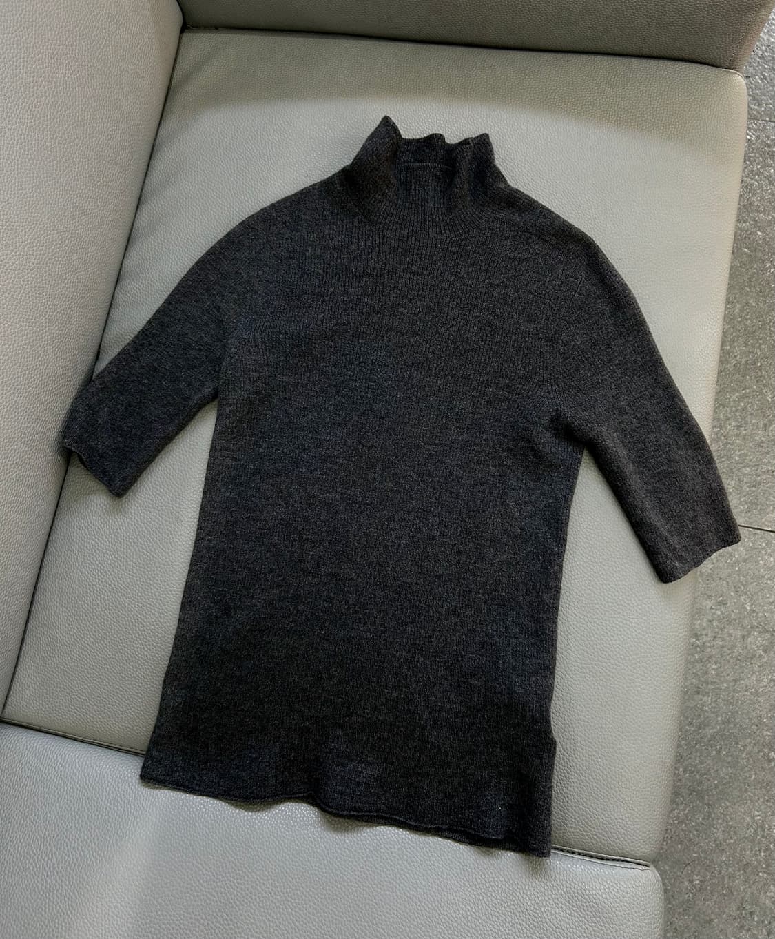 한섬 타임 25SS 램스 울 하이넥 니트 탑(90) 상품이미지2