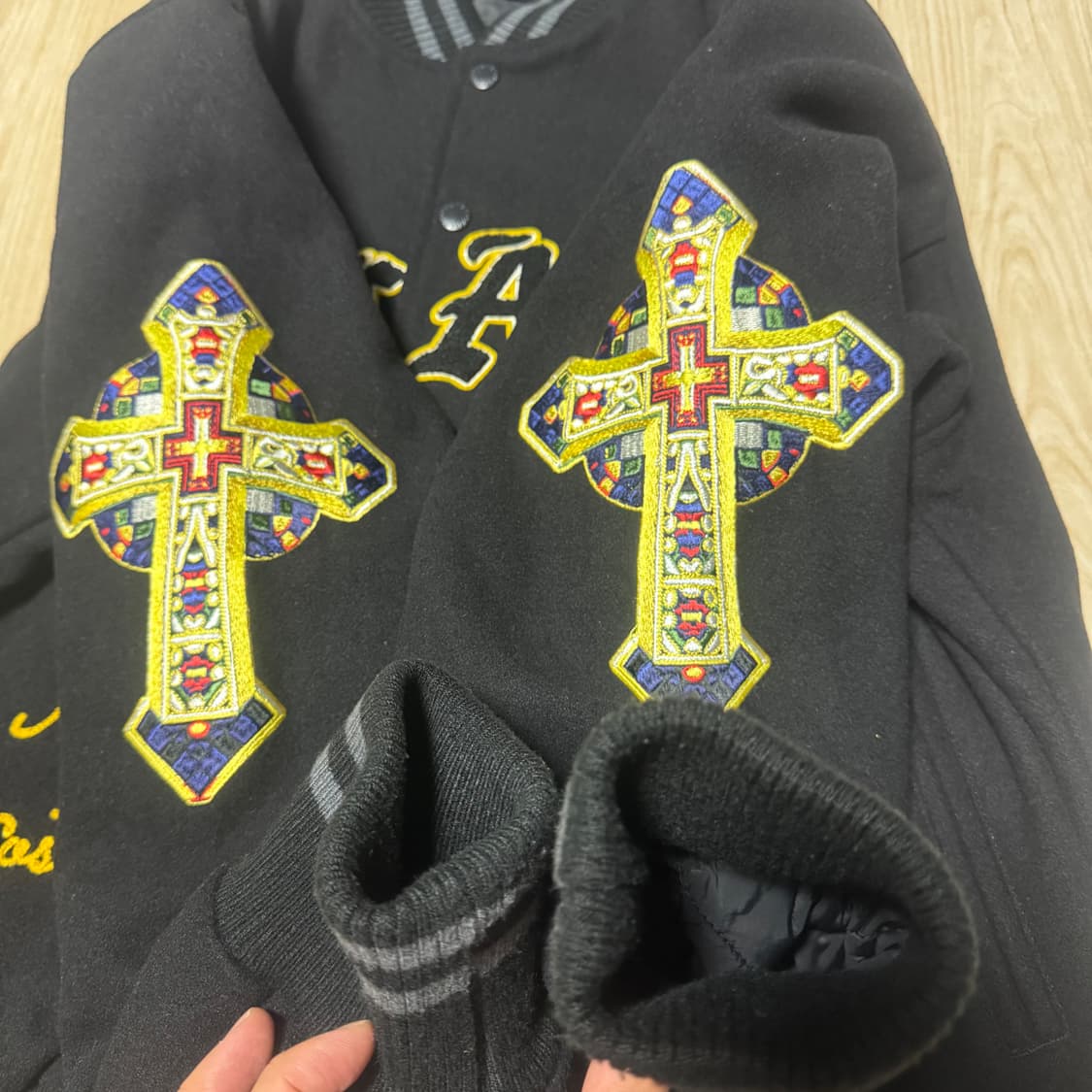 [SS급] 24SS 팔라스 바시티 자켓 L 팝니다. 상품이미지4