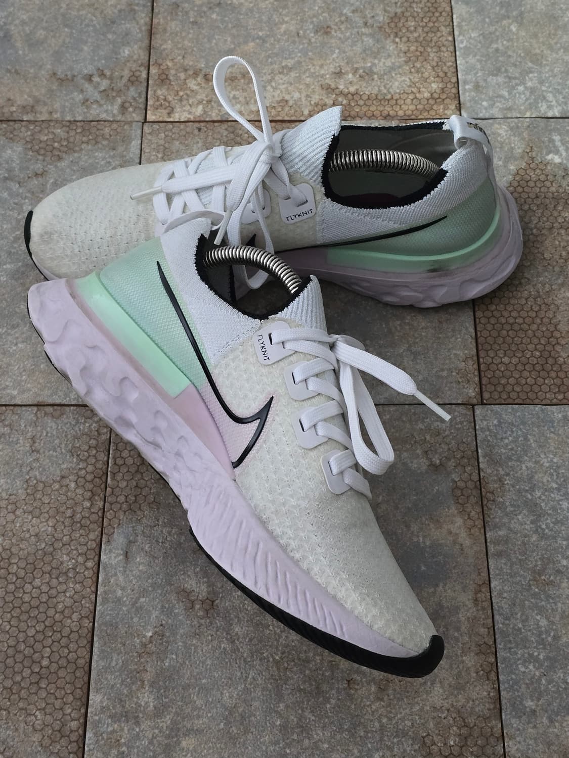 (250)나이키 리액트 인피니티 런 플라이니트 상품이미지4