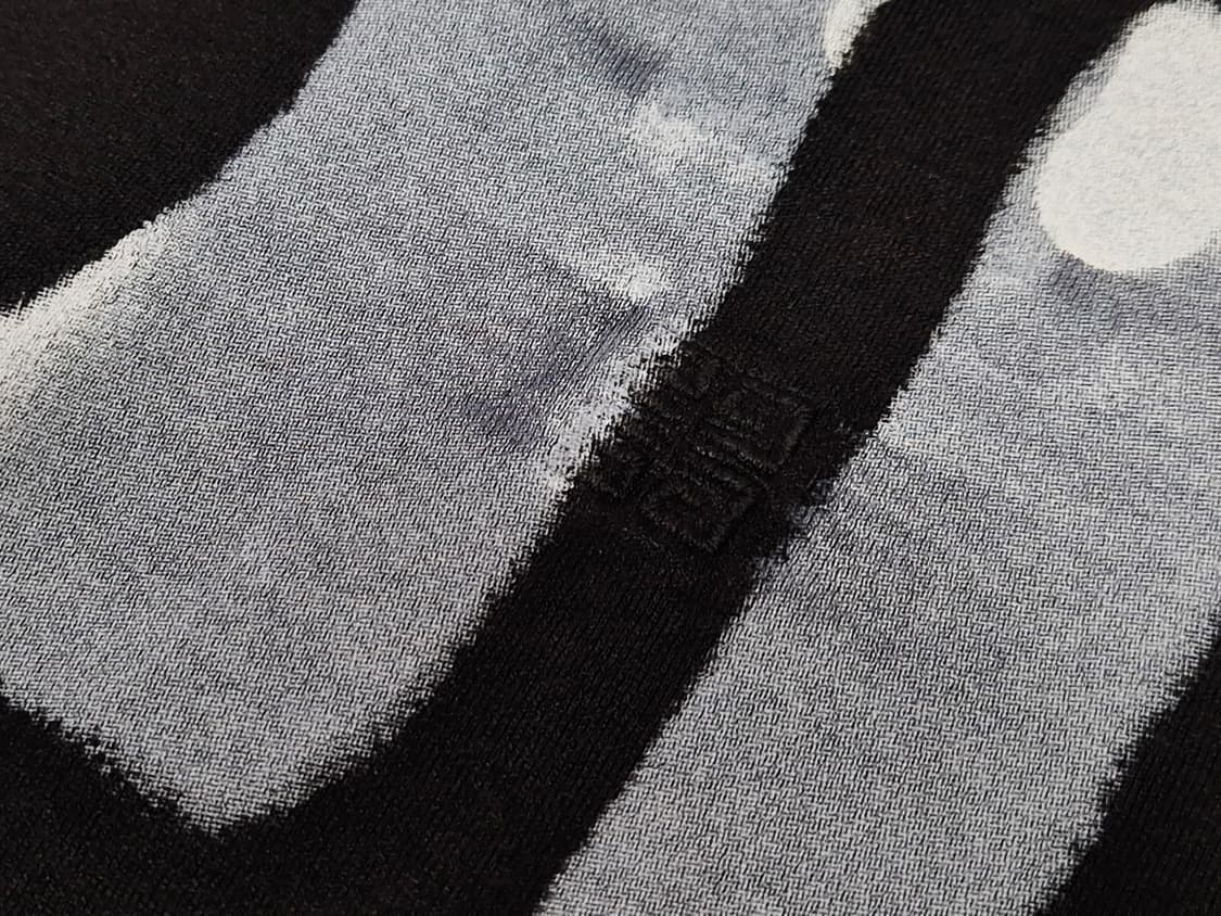 Givenchy 지방시 치토 스프레이 반팔 티셔츠 챠콜 상품이미지2