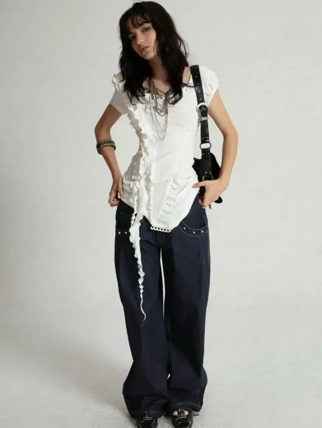 더블펀치 테스트메커니즘 러플 메탈 블라우스 double punch 상품이미지1