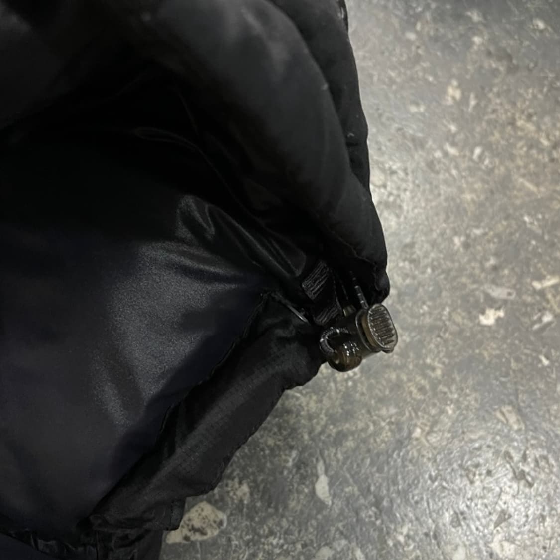 100 살로몬 컨투어 패딩 상품이미지7