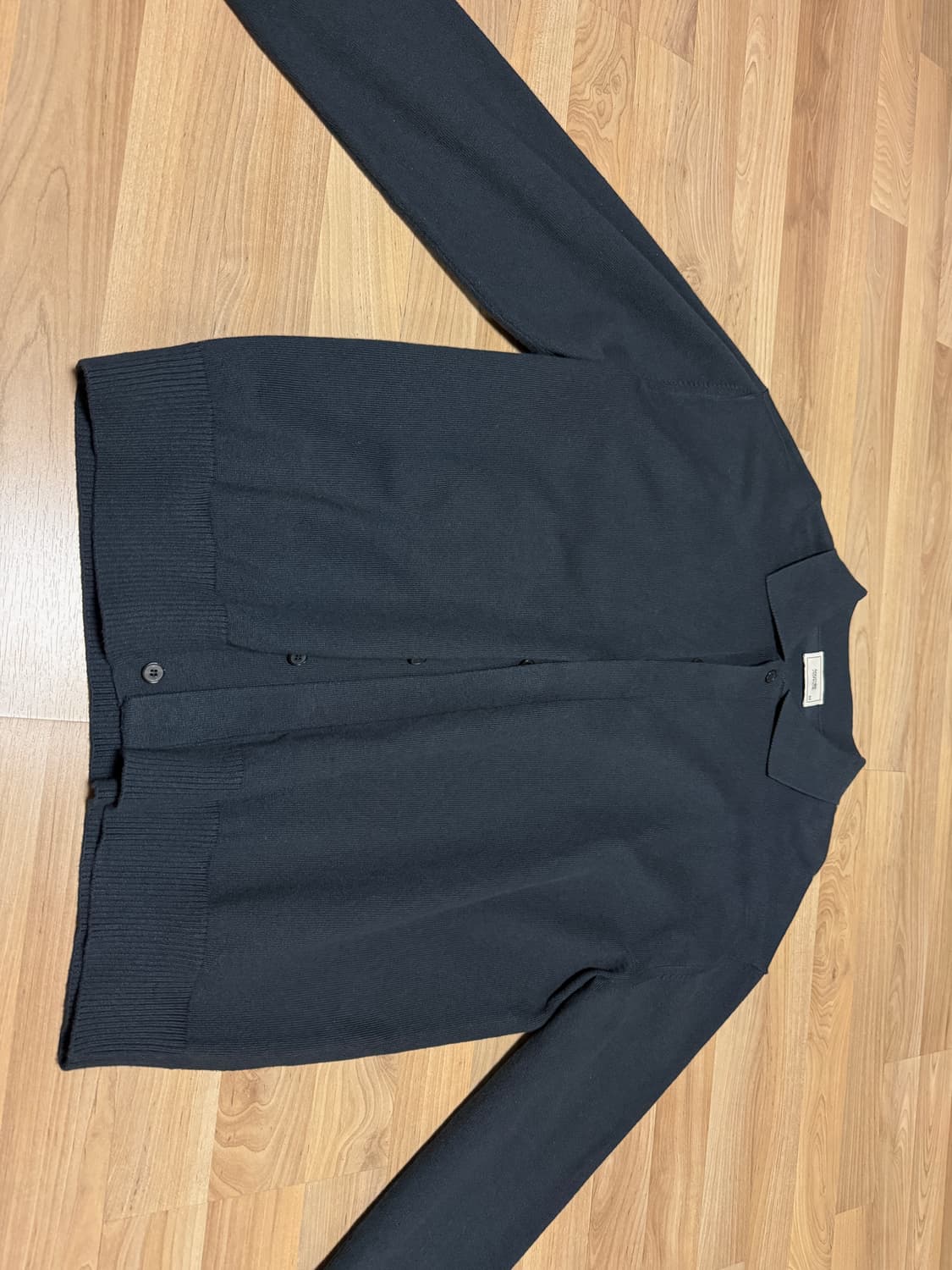 어나더오피스 25SS 가디건 상품이미지4