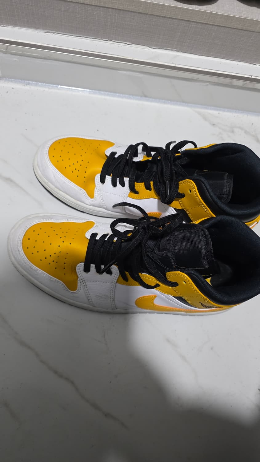 에어 조던 1 미드 '유니버시티 골드 상품이미지2