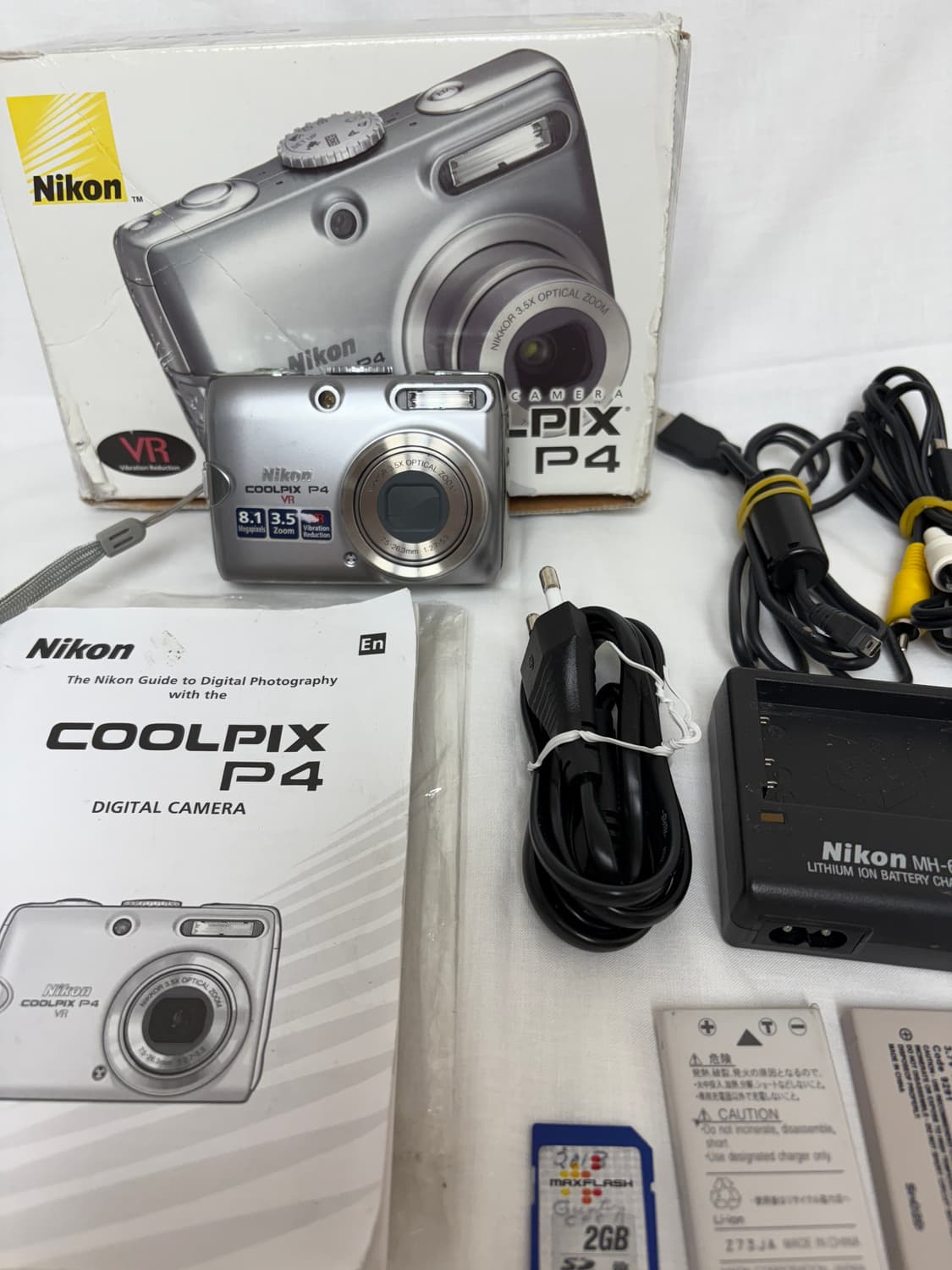 Nikon coolpix P4(쿨픽스 P4) 빈티지카메라 상품이미지1