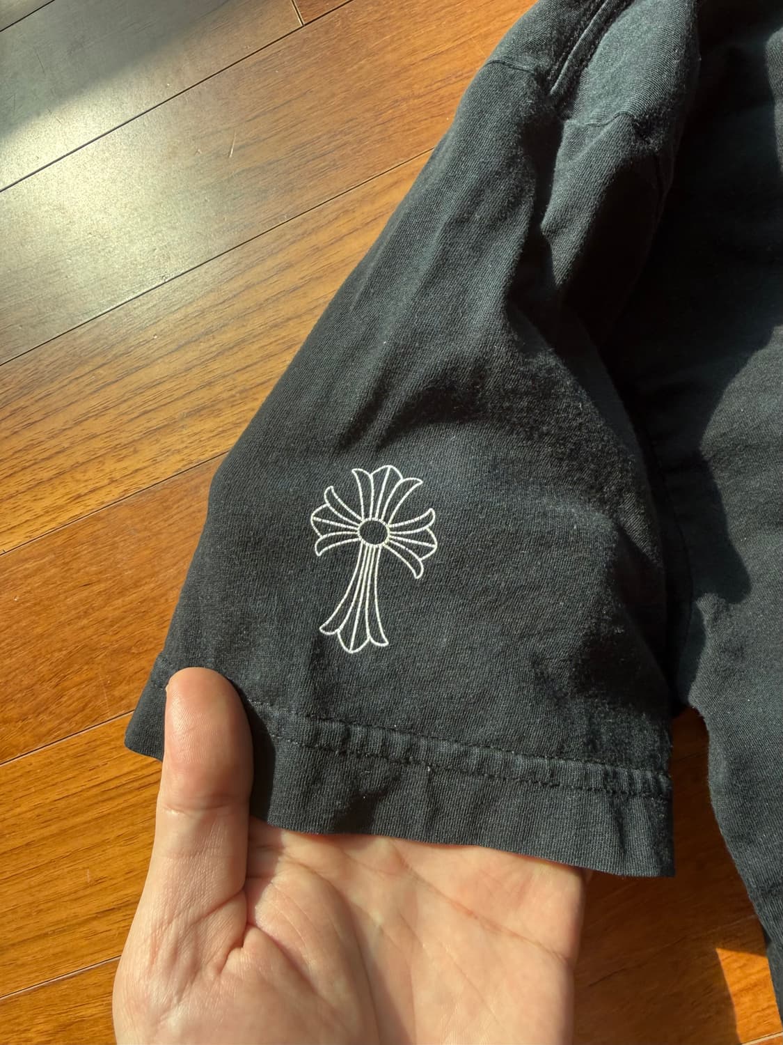 크롬하츠 한정판 세메터리 티셔츠 상품이미지4