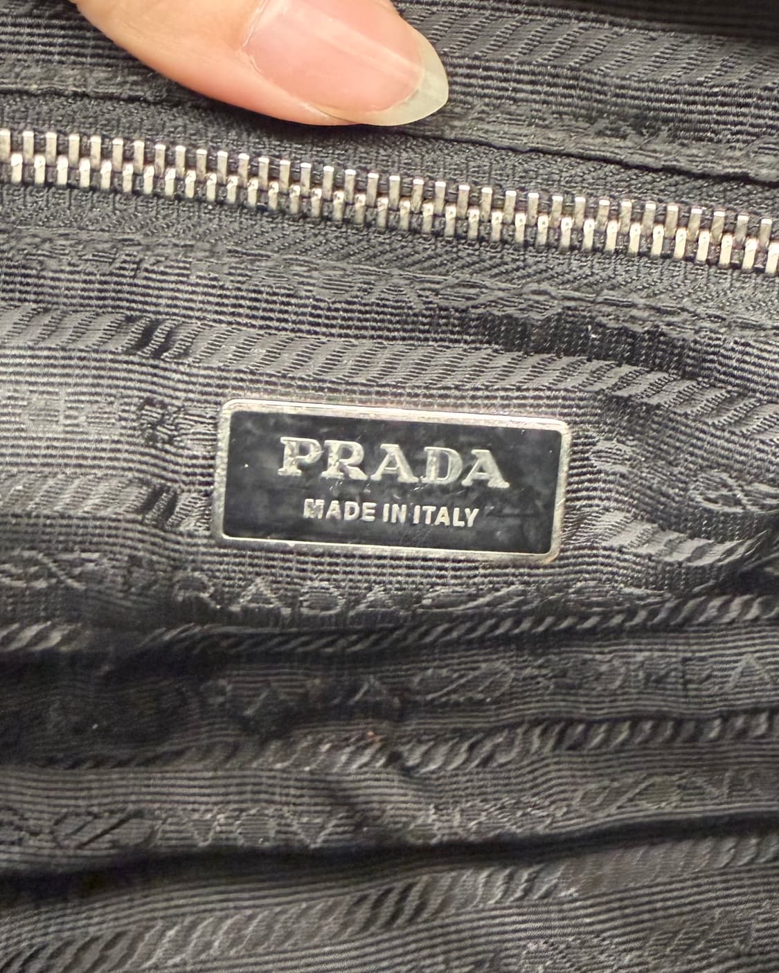 프라다 블랙 포코노 포켓 미니 숄더백 상품이미지7