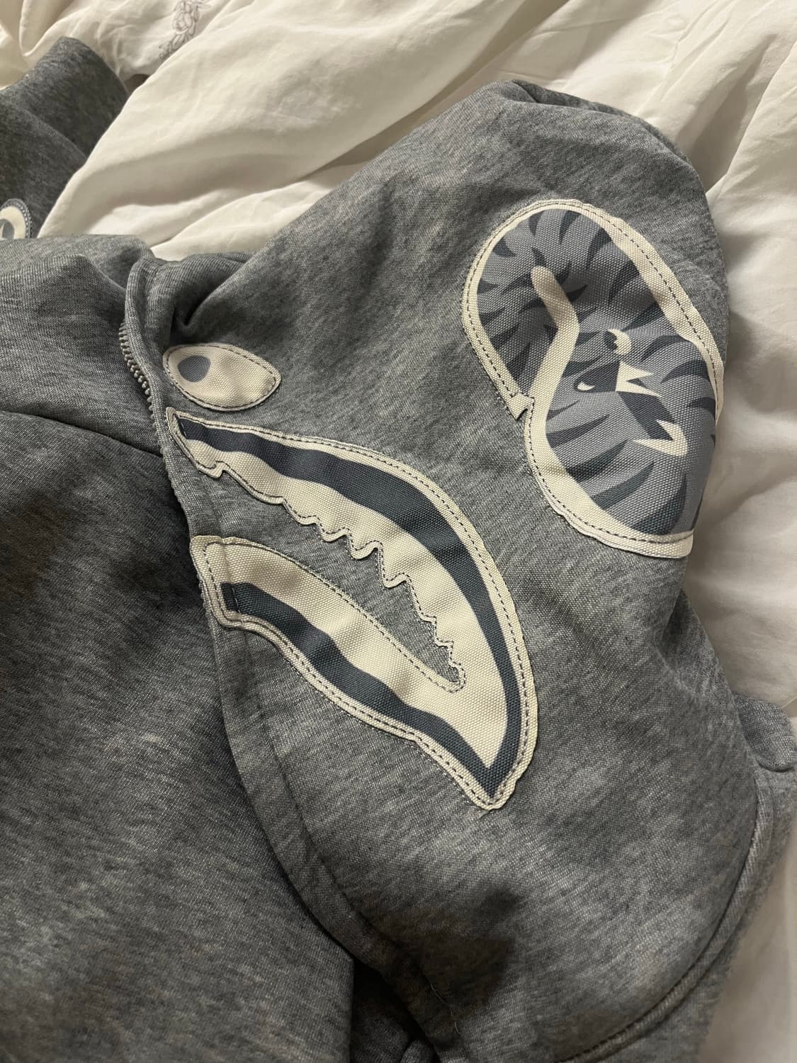 베이프 후드집업 상품이미지1