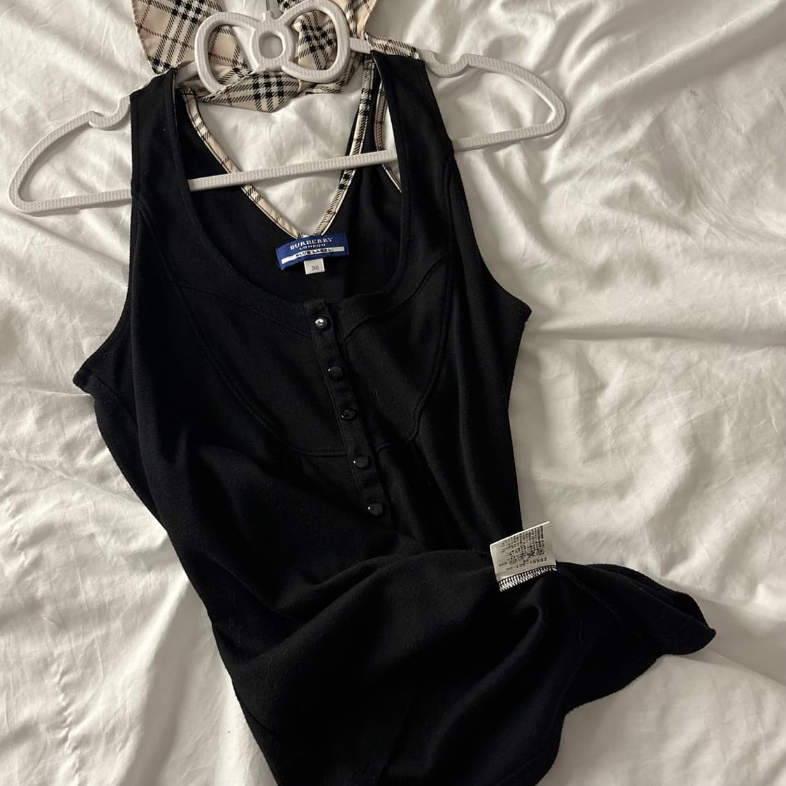 버버리 블루라벨 홀터넥 나시 상품이미지6