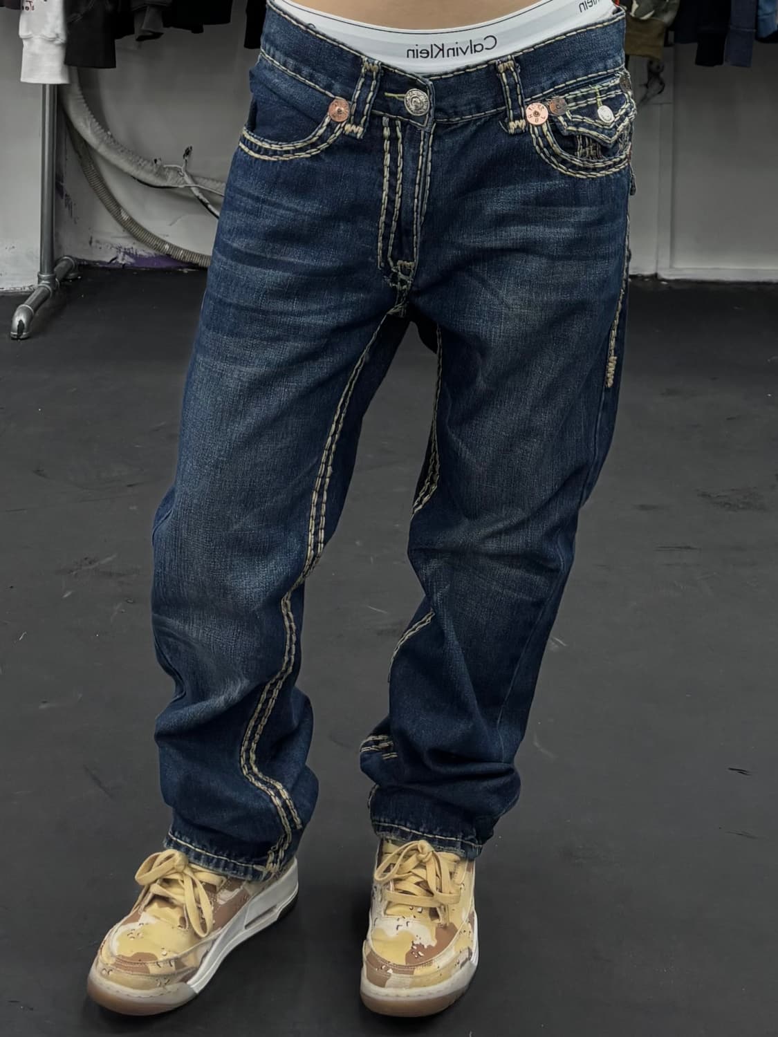 트루릴리전 슈퍼 티 데님팬츠 상품이미지3