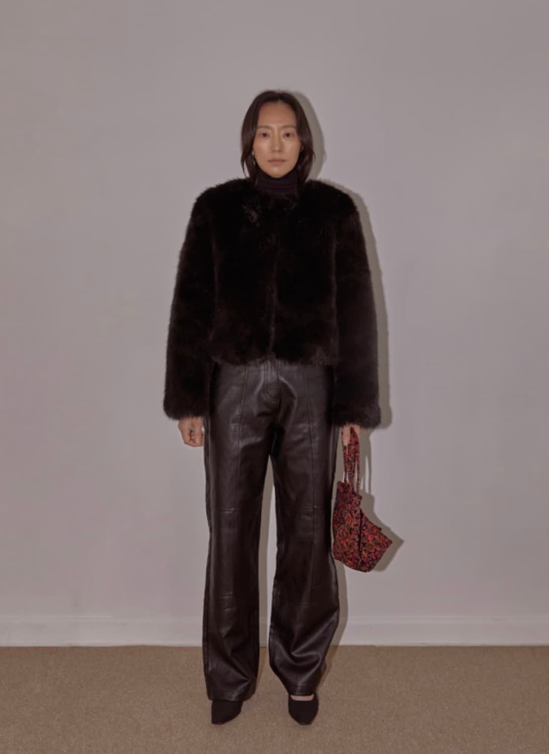 코스모스 크롭 퍼 자켓 COSMOSS fur jacket 상품이미지3