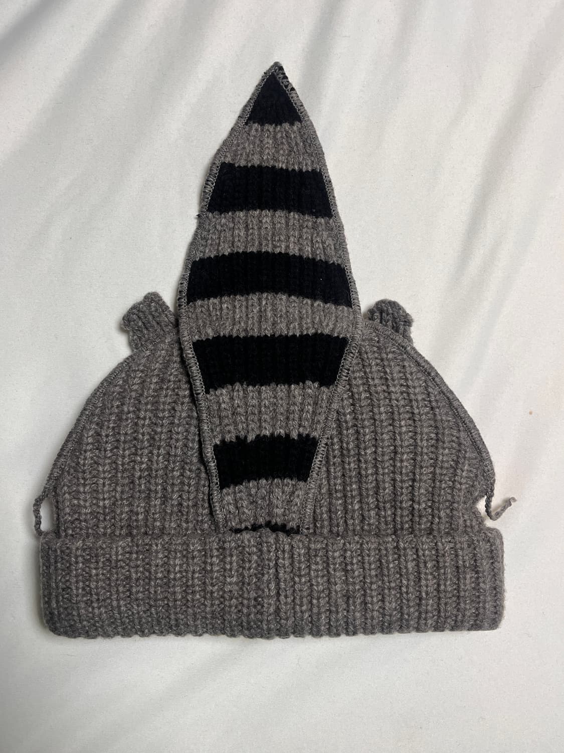 찰스 제프리 러버보이 라쿤 그레이 비니 판매합니다. 상품이미지3