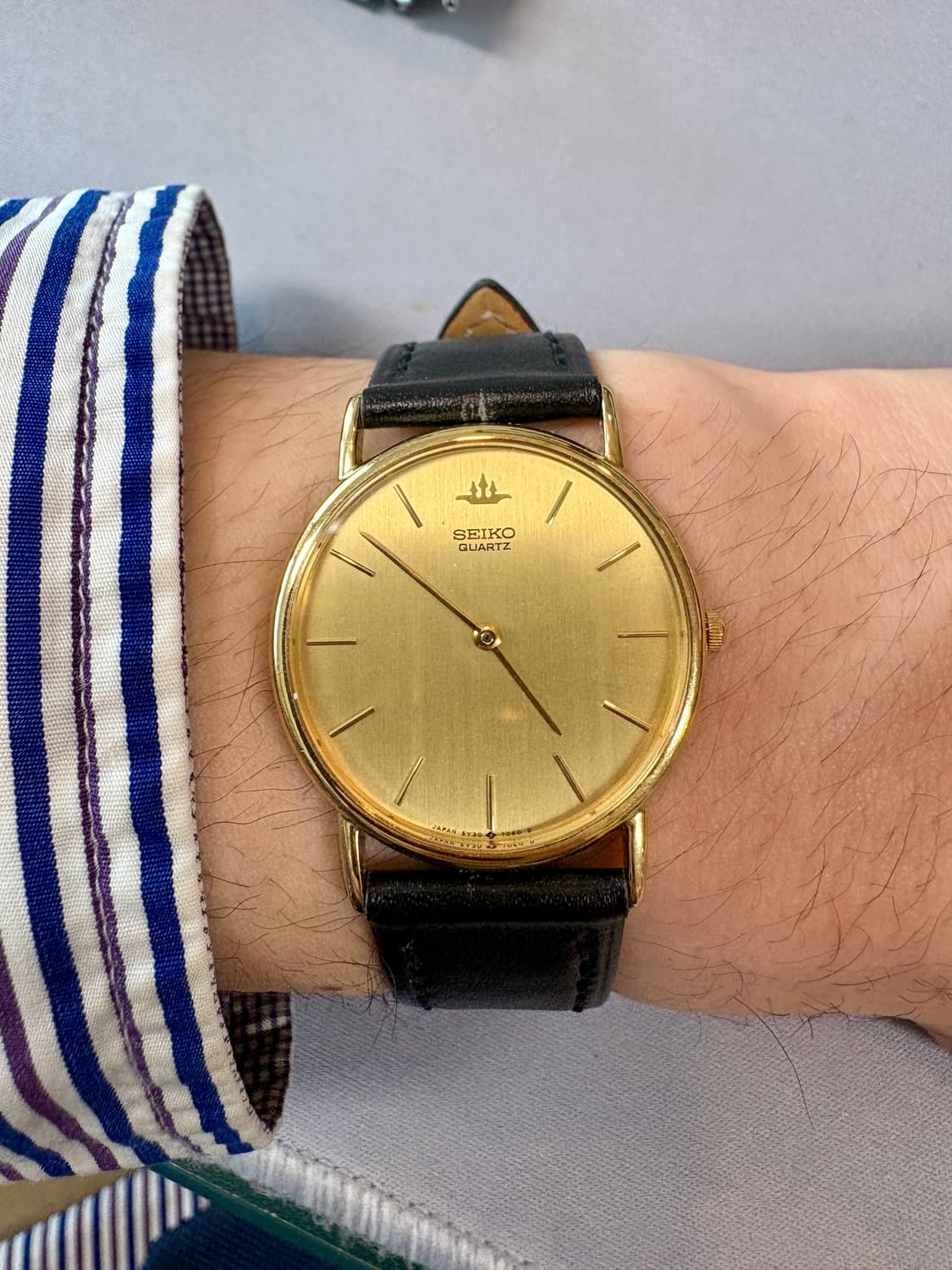 세이코 쿼츠 금장 클래식 쿼츠 시계 5Y30-7060 상품이미지1