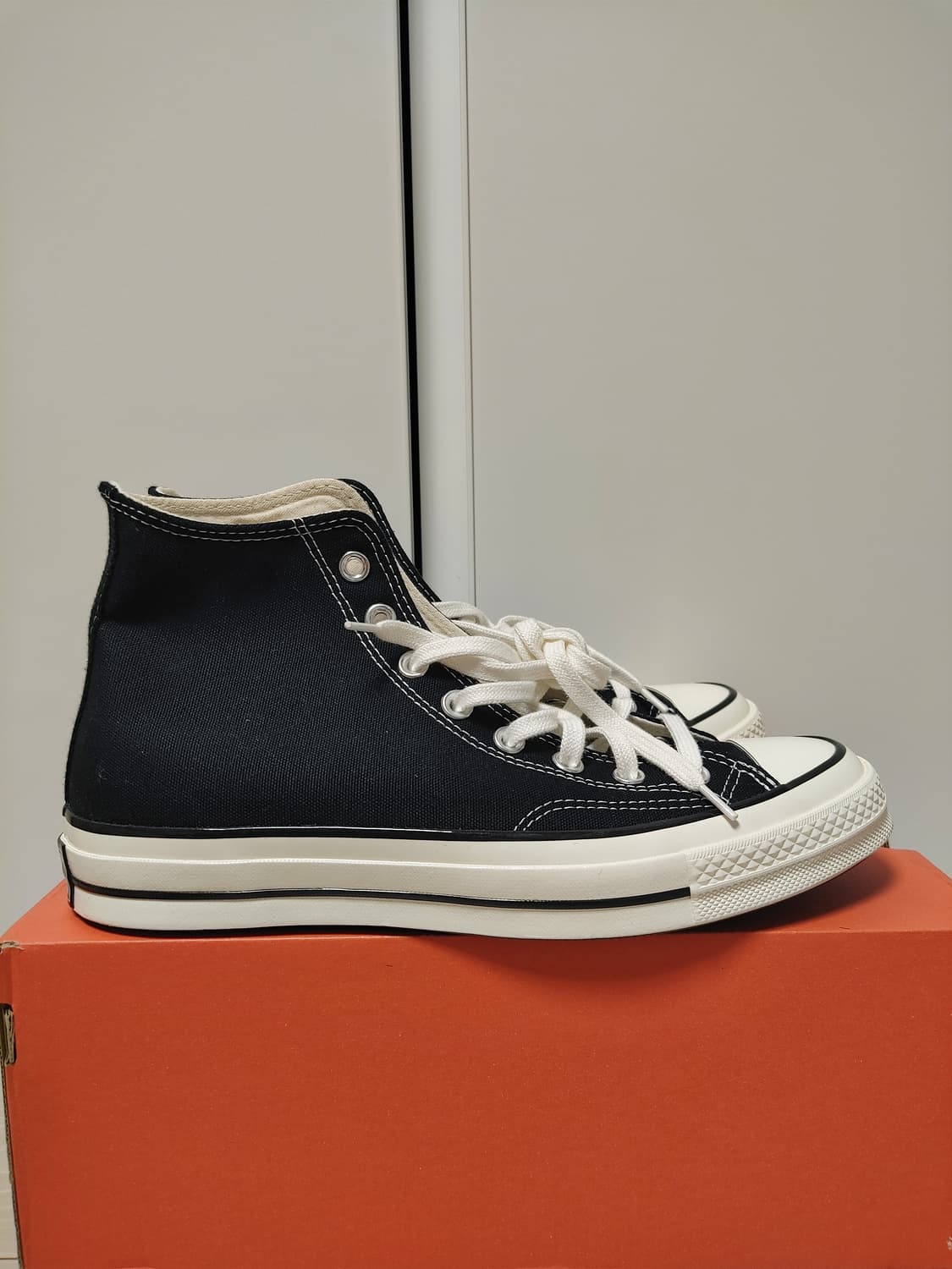 무료배송 새상품급 컨버스 척 270 상품이미지1