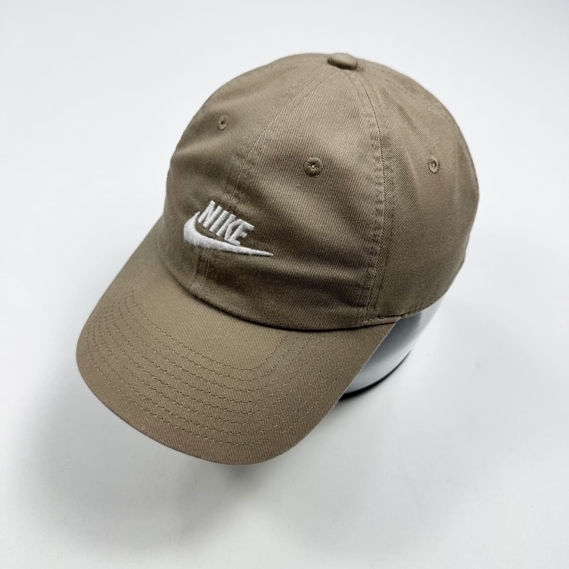 나이키 퓨추라 헤리티지 베이지 볼캡 모자 상품이미지1