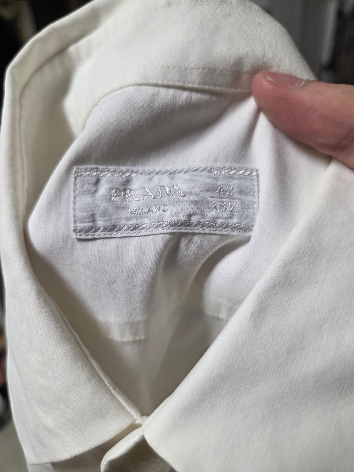 프라다 화이트 셔츠 42사이즈 상품이미지3