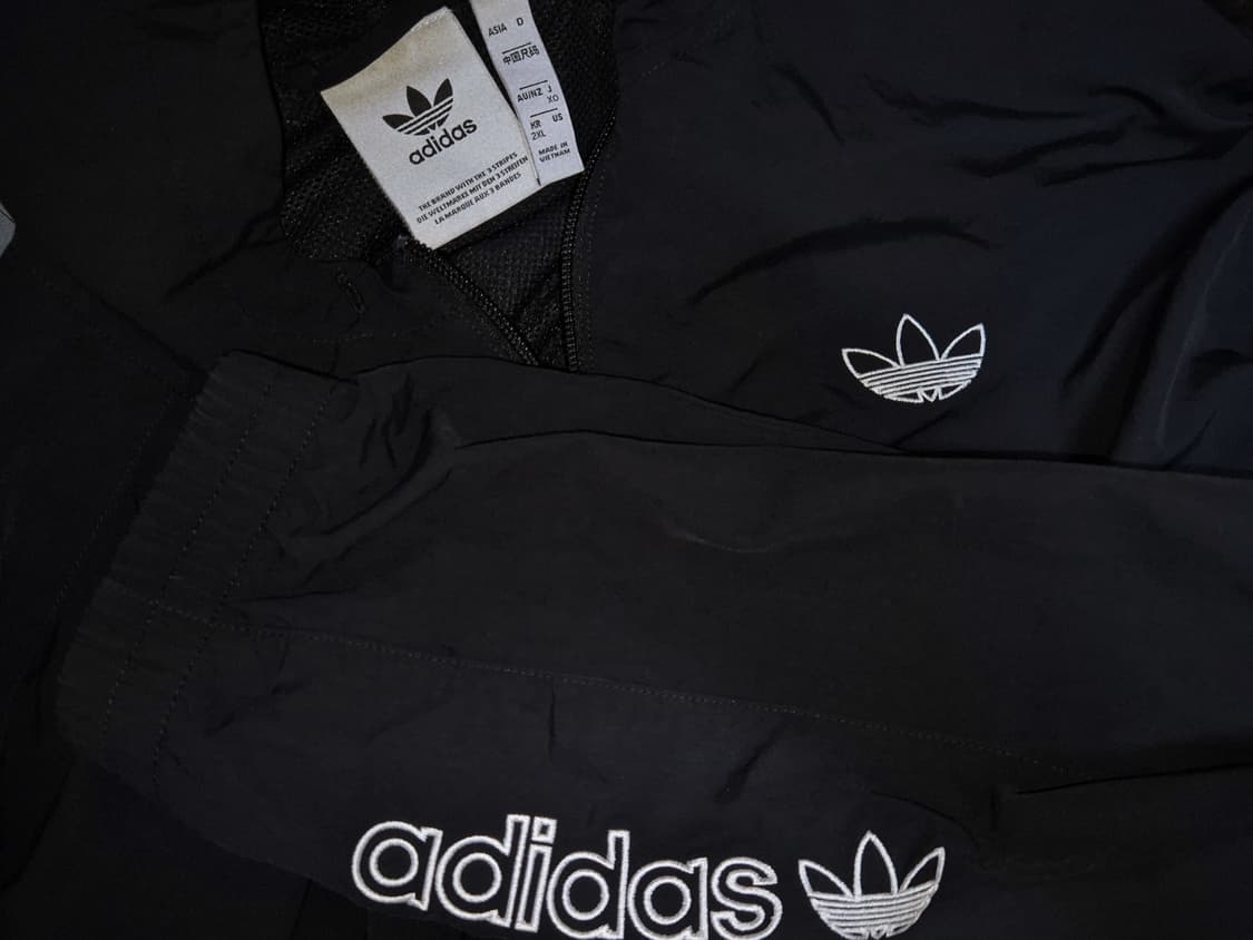 ADIDAS Black track hoodie Windbreak 상품이미지3