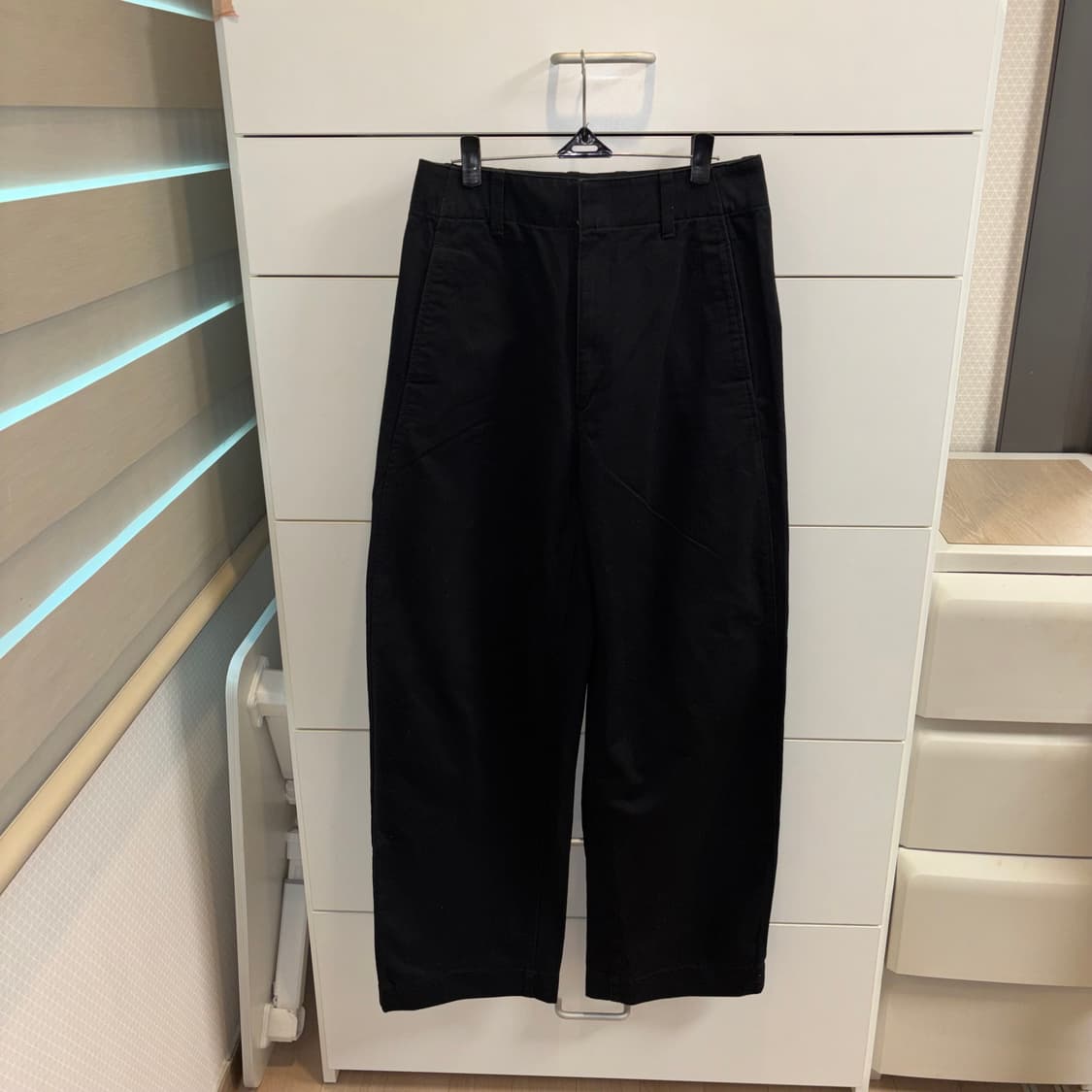 유니클로 U 와이드 C 배럴 팬츠 블랙 M 상품이미지2