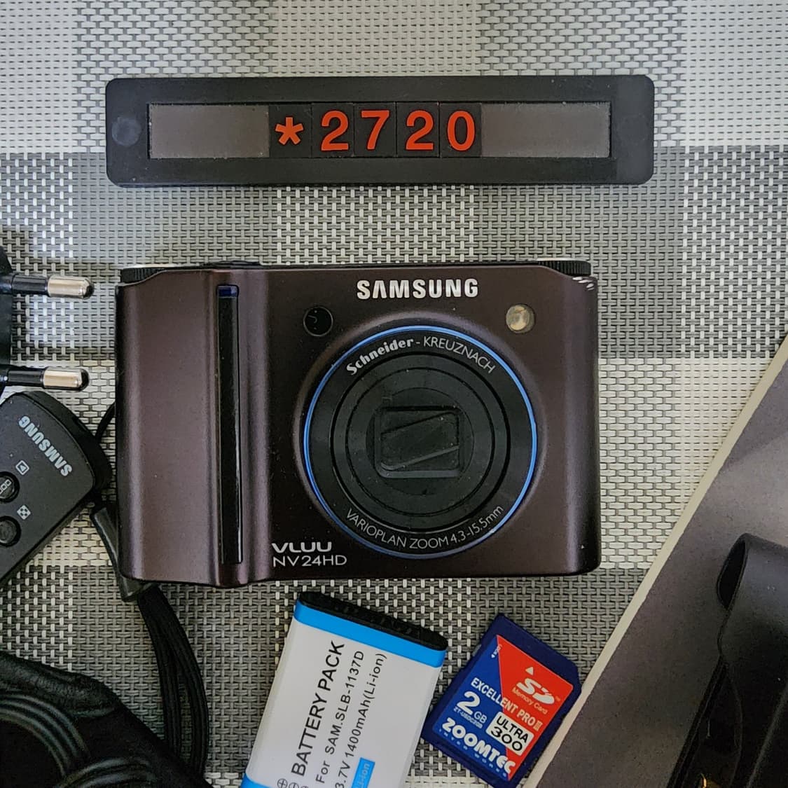 삼성 블루 NV 24 HD 디지털카메라 박스품 상품이미지2