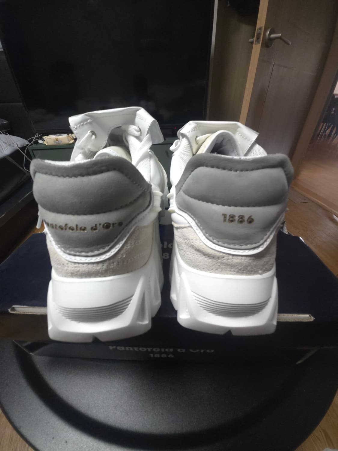 [새제품]] 판토폴라 도로 비브람 솔 볼 텅 스니커즈 (풀박스) /270 상품이미지4