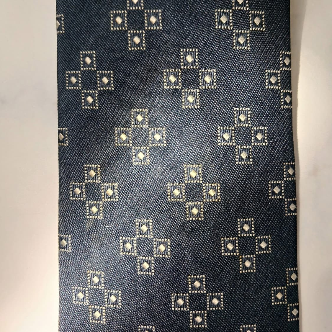 입생로랑 실크 네이비 자카드 패턴 넥타이 9.4cm A~B등급 E760
 상품이미지5