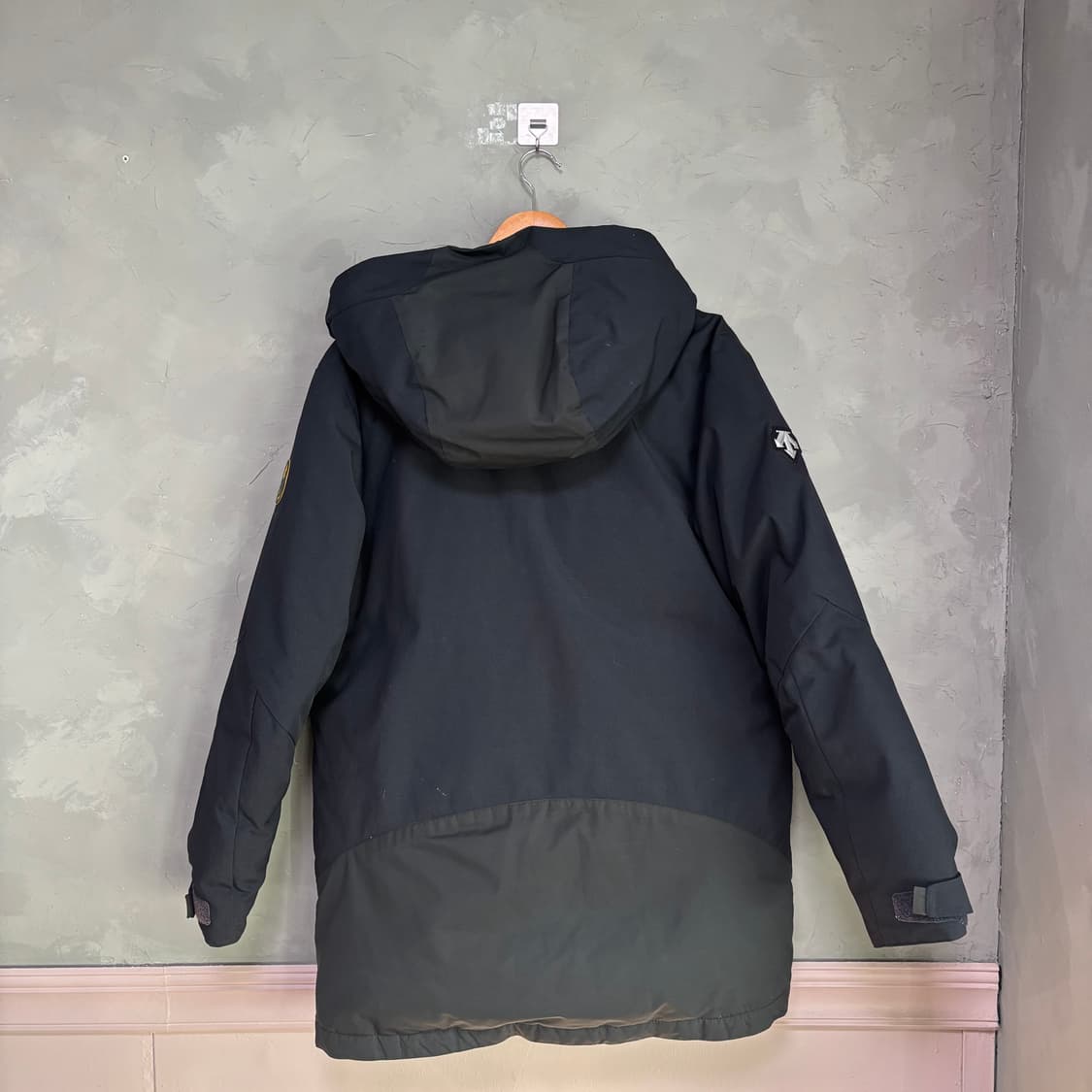 데상트 아우디 스키팀 덕다운 패딩 상품이미지4