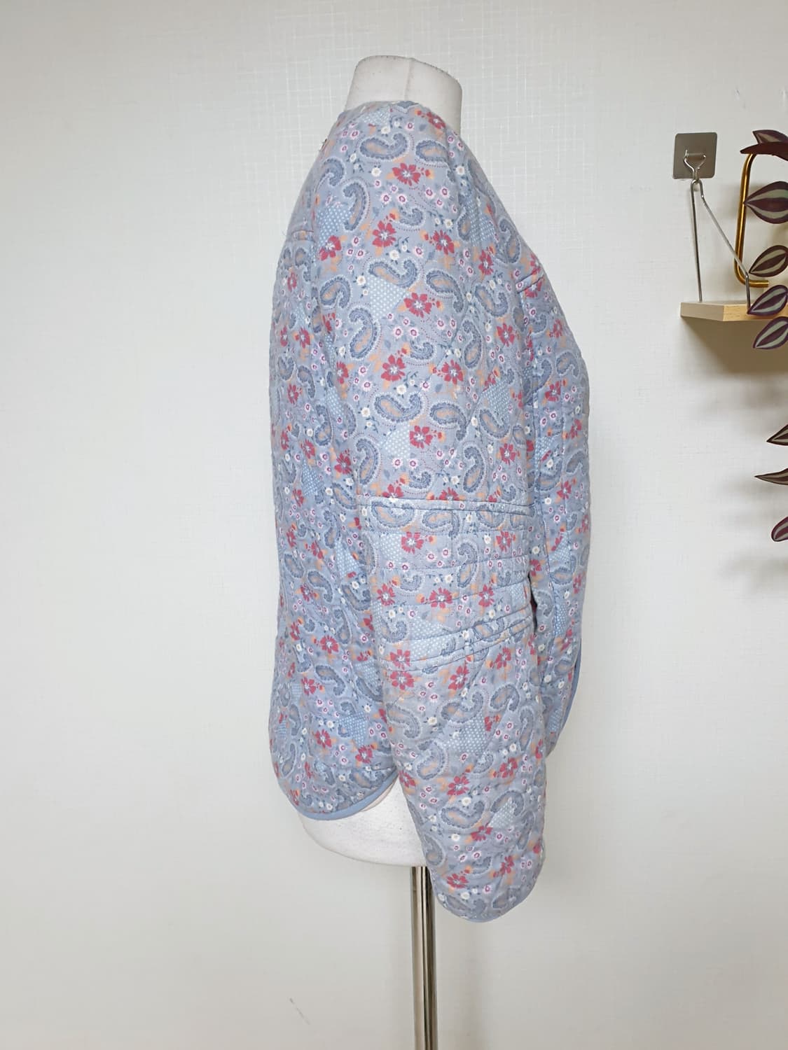 써스데이아일랜드 페이즐리 누빔자켓 55 블루 S 상품이미지5