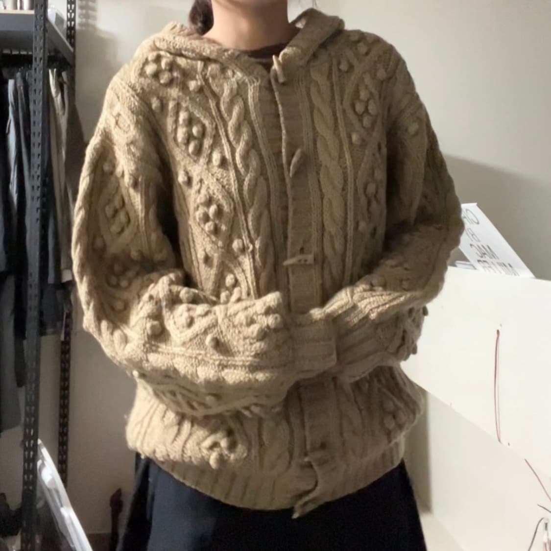 폼폼니트 더플단추 떡볶이 니트 가디건 상품이미지1