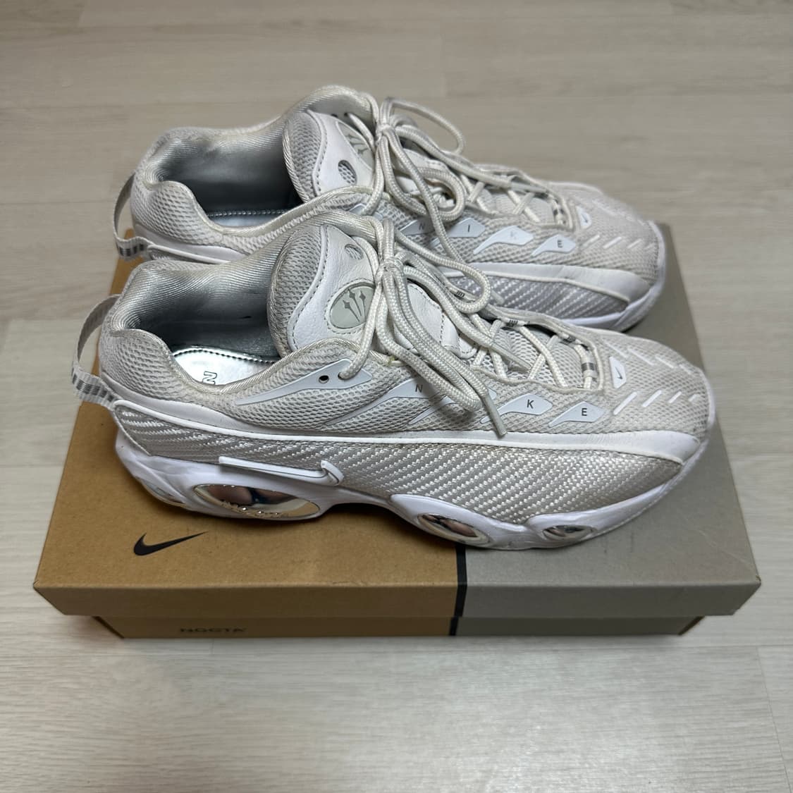 나이키 x 드레이크 녹타 글라이드 트리플 화이트 265 상품이미지5